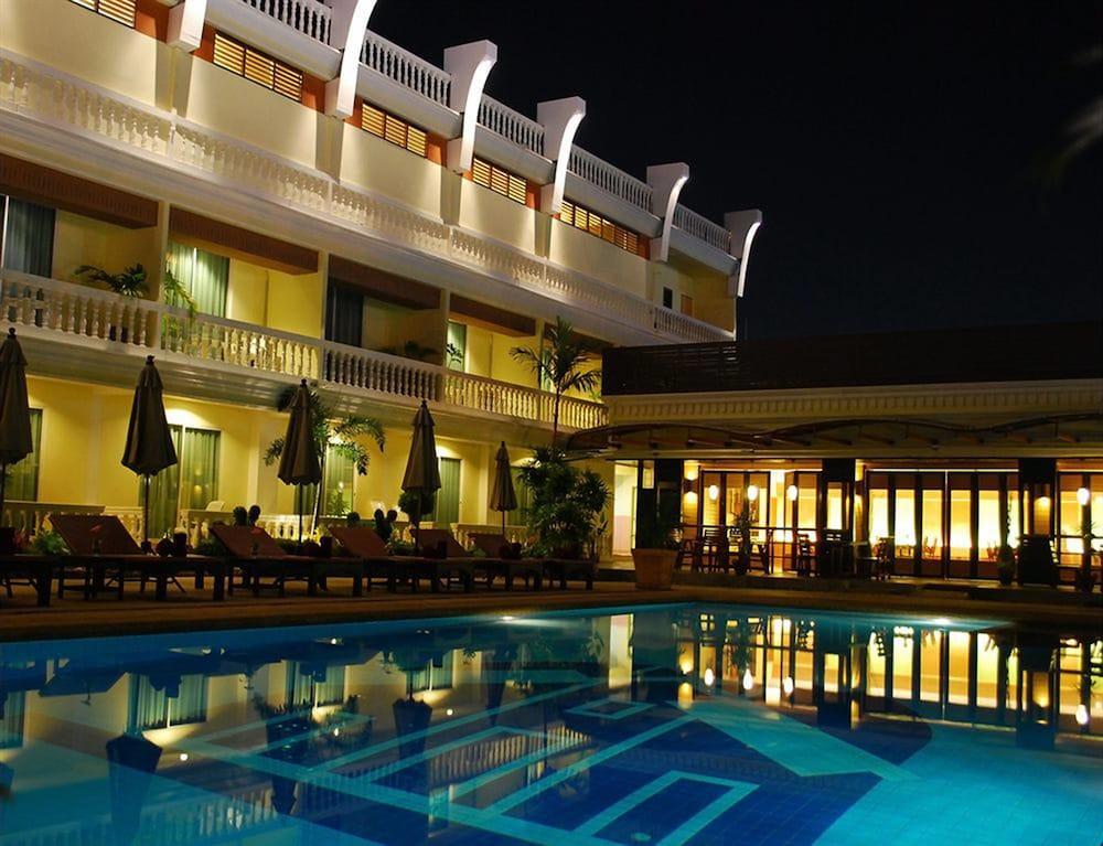 Windmill Resort Hotel Pattaya Esterno foto