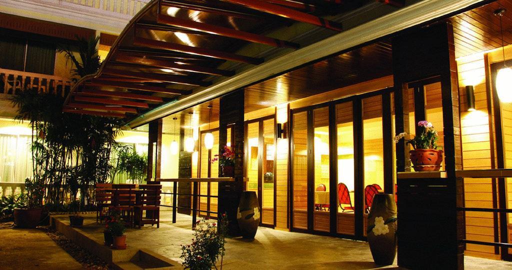 Windmill Resort Hotel Pattaya Esterno foto