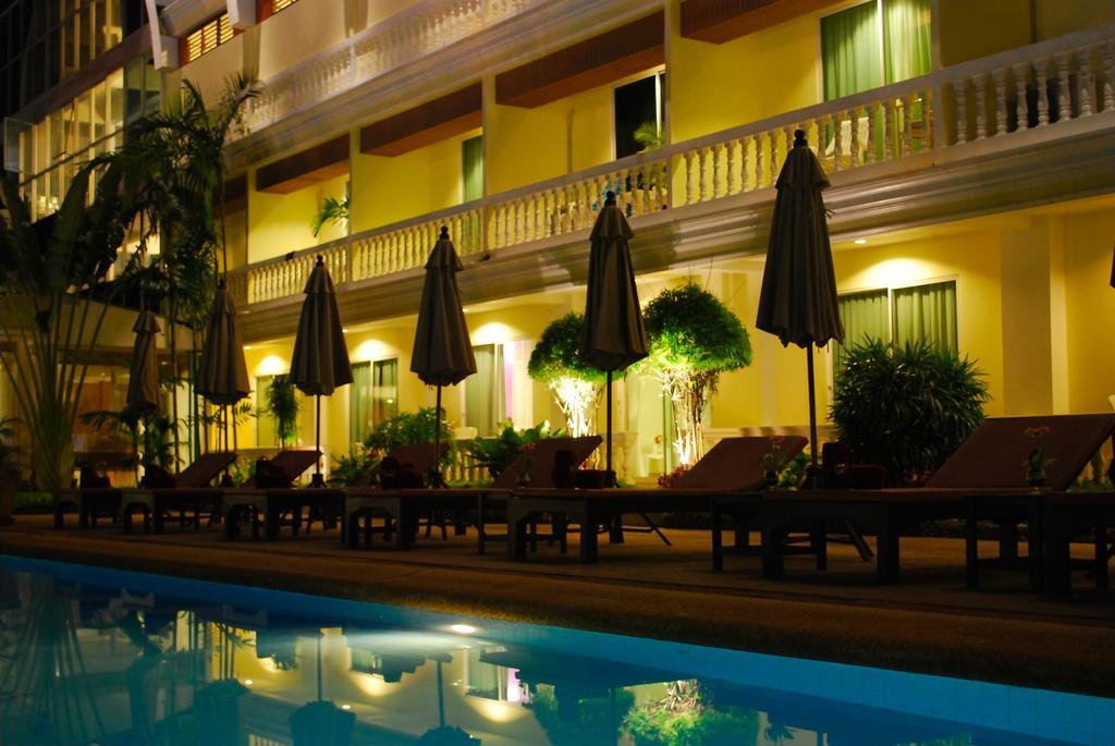 Windmill Resort Hotel Pattaya Esterno foto
