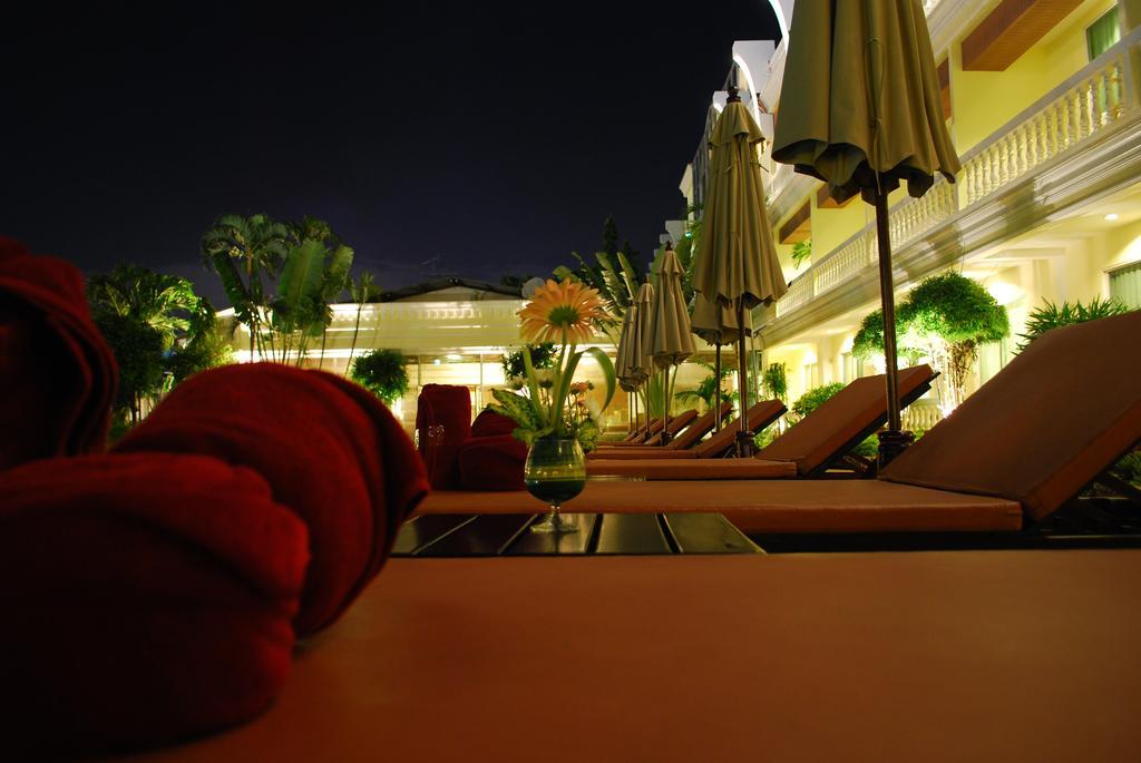 Windmill Resort Hotel Pattaya Esterno foto