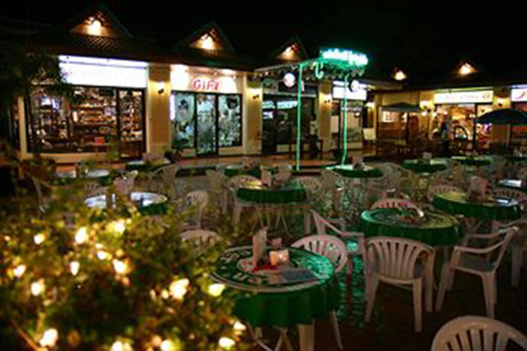 Windmill Resort Hotel Pattaya Esterno foto