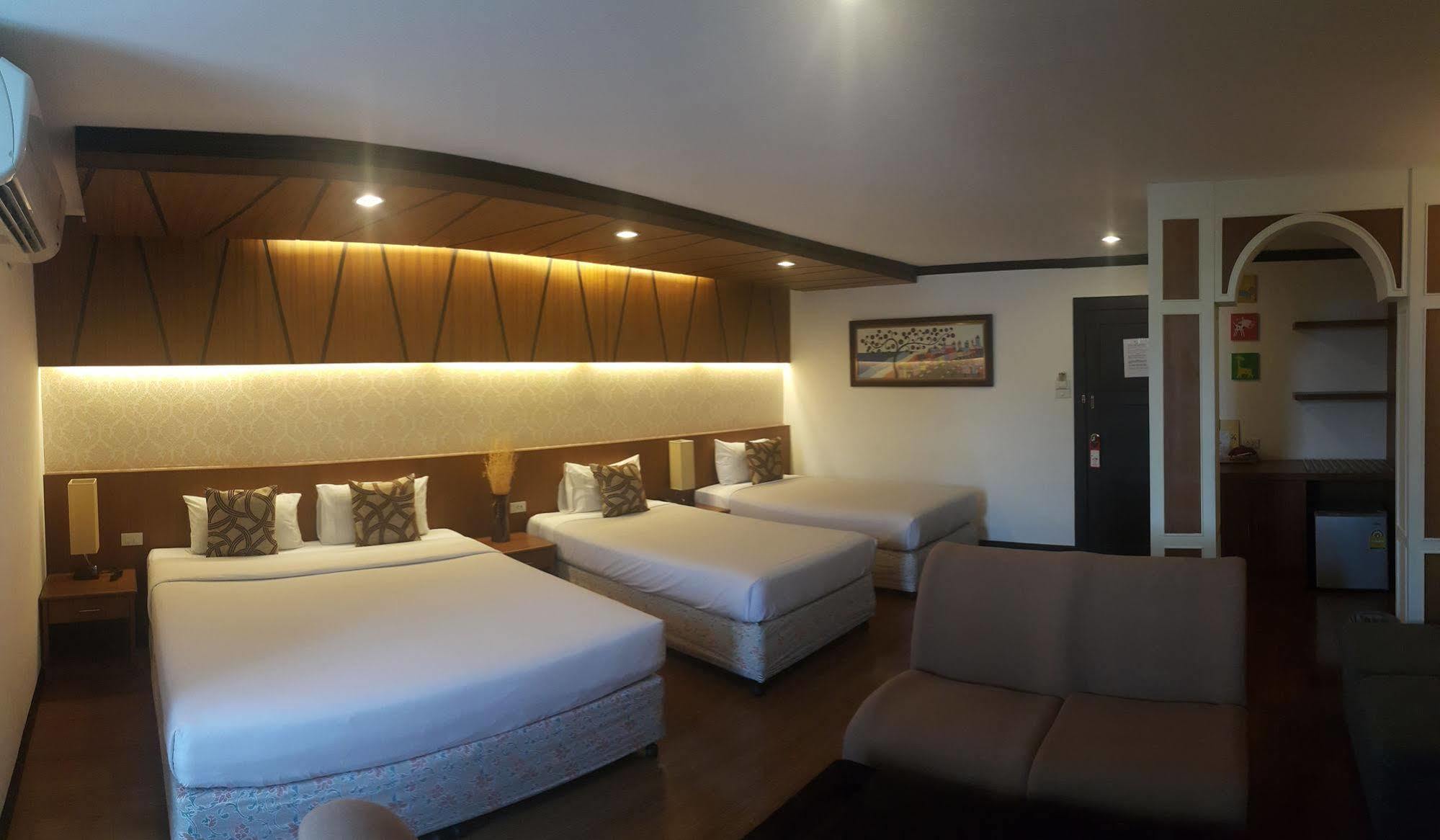 Windmill Resort Hotel Pattaya Esterno foto