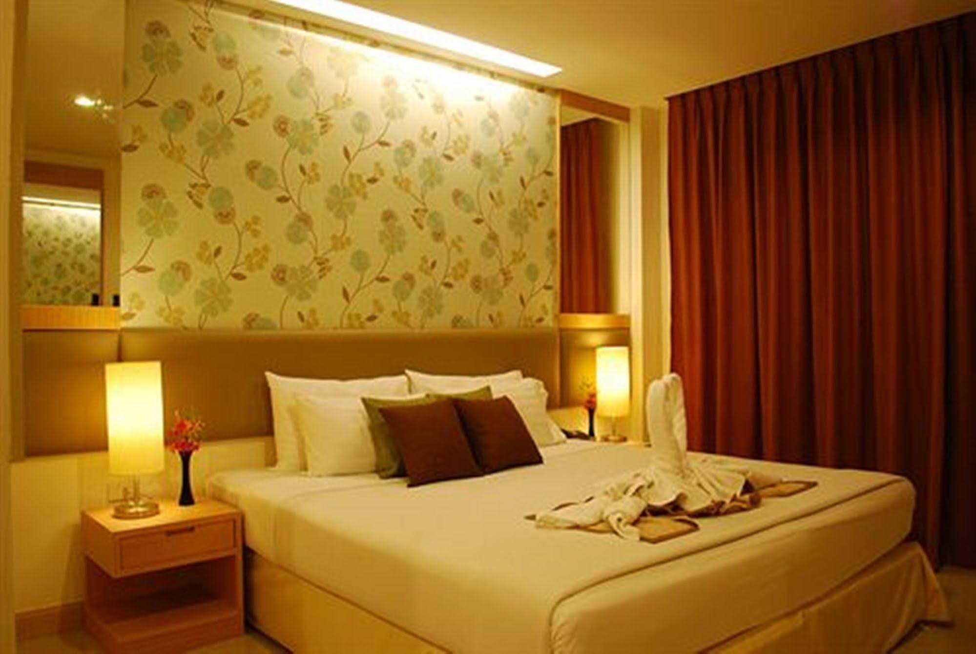 Windmill Resort Hotel Pattaya Esterno foto